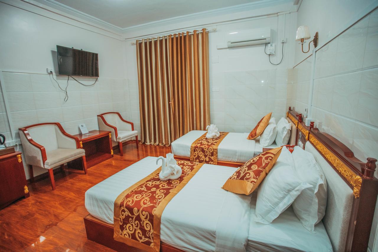 Amber Palace Hotel Myitkyinā Extérieur photo